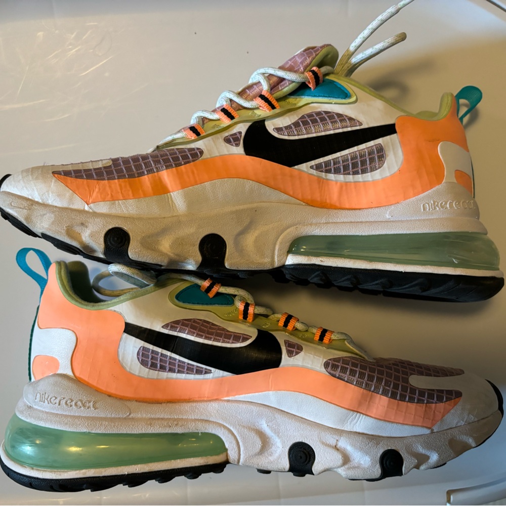 Nike Air Max 270 React Women’s Sneaker Colorful